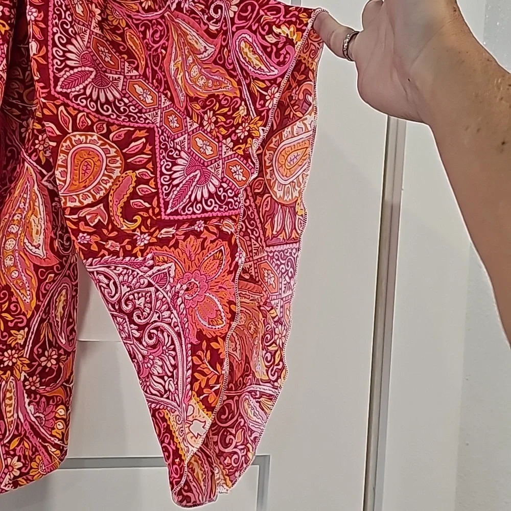 NWOT Beautiful Paisley boho giant bell sleeved top. Size Small sku0054 - Picture 5 of 10